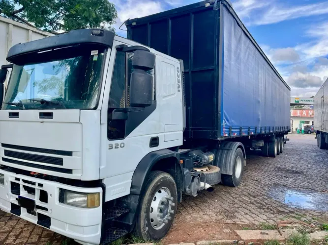 CAMINHÃO IVECO CURSOR 450E ANO 2009