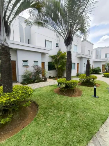 Casa de condomínio para venda com 147 metros quadrados com 2 quartos