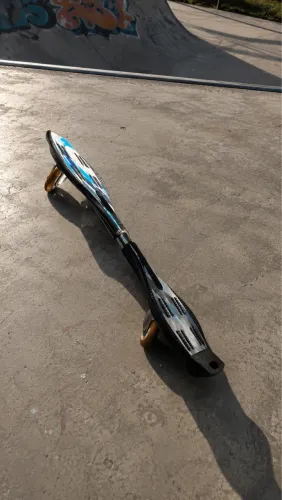 ? Waveboard / Skate de 2 Rodas