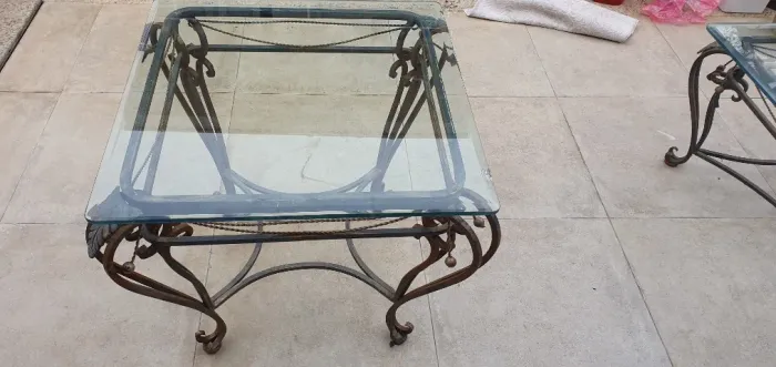 Mesa vidro e ferragem