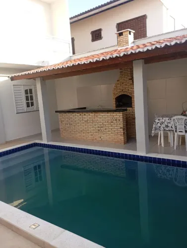 Aluga-se casa na praia da caponga 