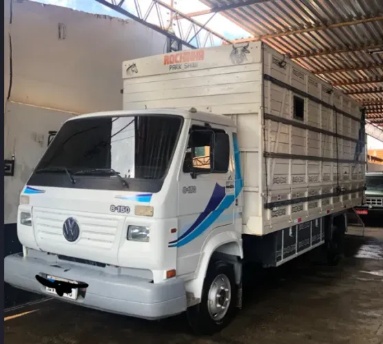 Caminhão VW/8.150 WORKER muito conservado