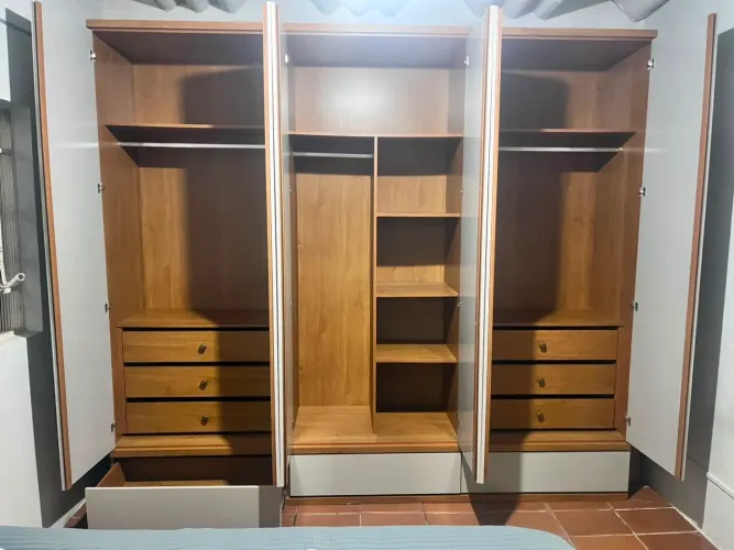 Guarda roupa