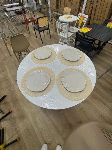 Mesa sala de estar e/ou jantar
