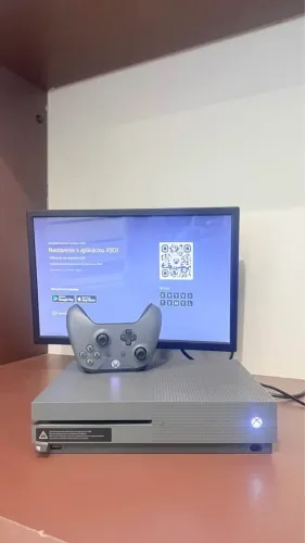 Xbox One S Edição Limitada - Impecável!
