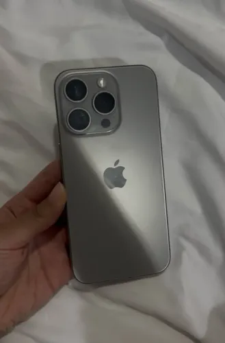 iPhone 15 pro 256gb