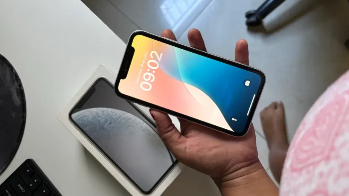 IPHONE XR 128 GB