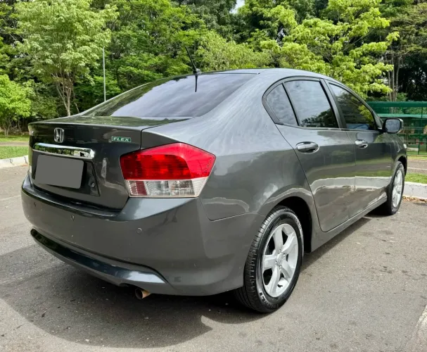 Honda City Sedan LX 1.5 Flex 16V 4P Aut. 2010