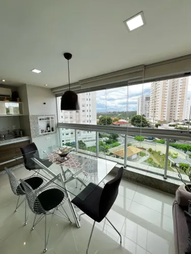Imóvel para venda com 4 quartos, sendo 1 suíte, varanda gourmet, sala grande, 2 vagas de g