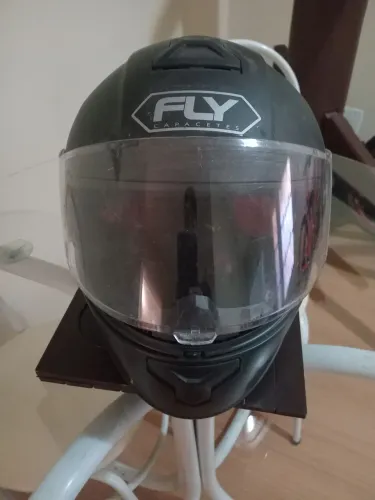 Capacete semi novo