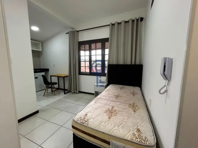 Studio Mobiliado com Piscina | Próximo à UFSC e UDESC na Carvoeira