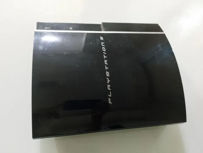 Anúncio de PS3 fat com deito HD de 20 porém bipa mas não liga