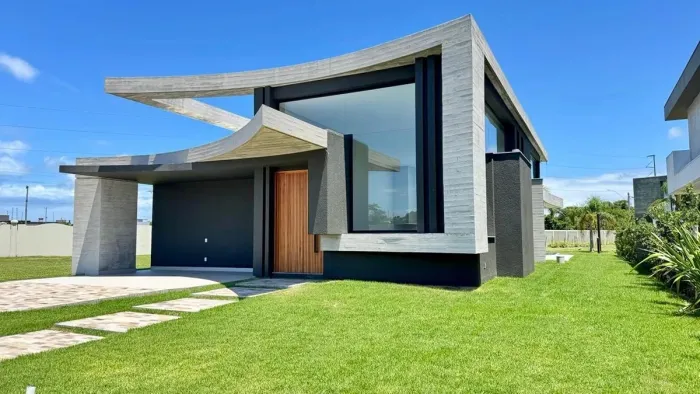 Casa de alto padrão construtivo no condomínio Capão Ilhas Resort