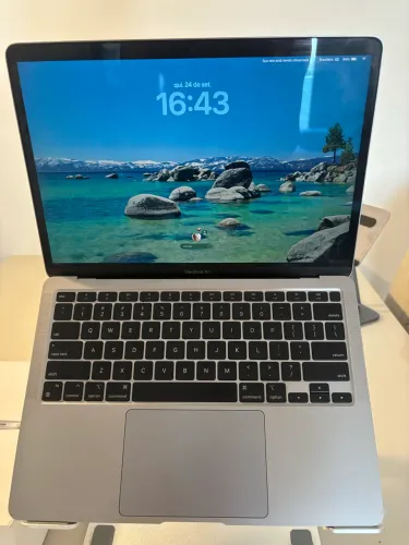 MacBook Air M1 - 8/256GB