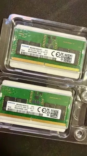 MEMÓRIA RAM DDR5 8GB - Samsung p/ notebook 4800mhz