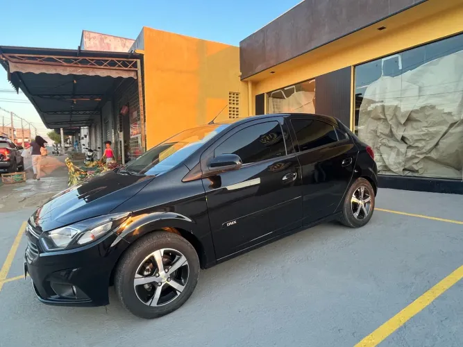 Chevrolet Onix Hatch LTZ 1.4 8V Flex Aut. 4P 2019