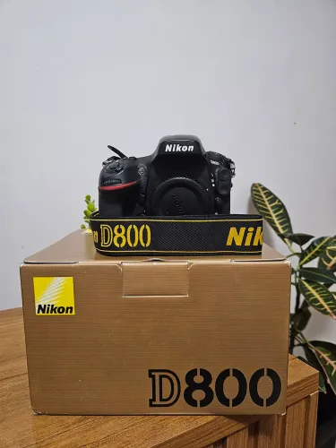 Nikon D800 Full Frame - 45k cliques - Completa!
