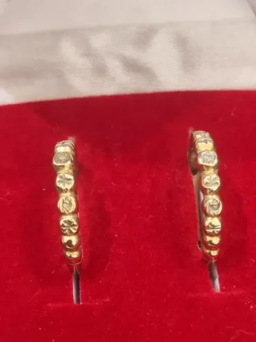 Aparador de Aliança em Ouro 18k