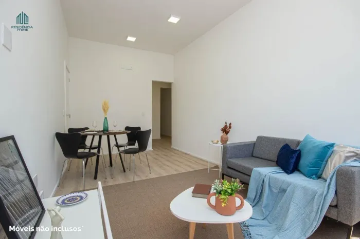 Apartamento à venda na rua Barata Ribeiro, em Copacabana