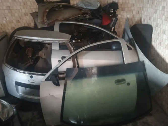 Peças Ford Ka 2005