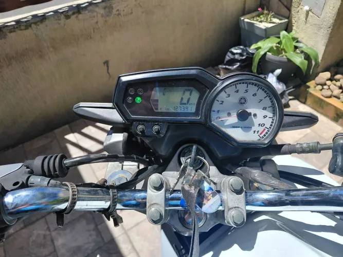 Fazer 250