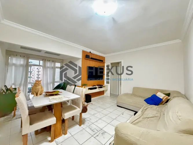 Apartamento com varanda e lazer a 500m da praia no Tombo, Guarujá
