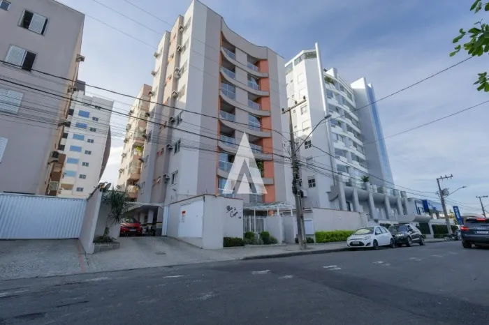 Apartamento com 1 suíte e 2 quartos à venda no bairro América, em Joinville - SC, por R$ 5