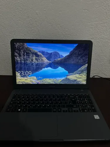 Notebook Samsung NP350XAA | Intel Core i3 | Muito Conservado | Funcionando Perfeitamente