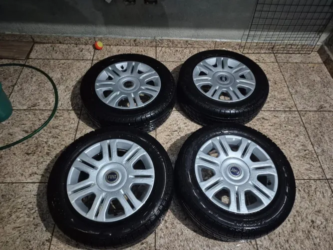 Rodas aro 15 Idea/stylo Fiat
