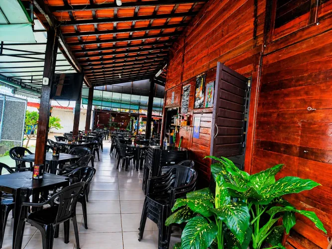 Quiosque Bar e Restaurante Completo à Venda na Feira do Guará