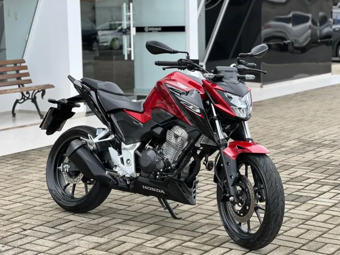 /CB300F ABS VERMELHA 2025/2025