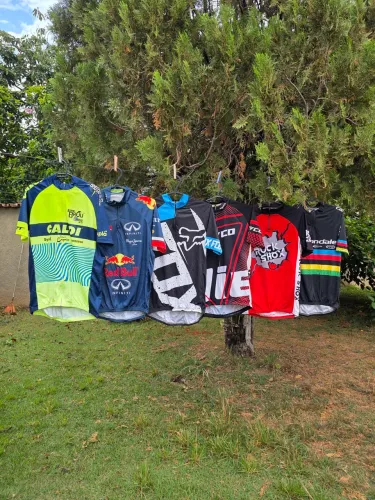 KIT COM 10 PEÇAS UNIFORME CICLISTA MASCULINO