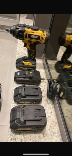 Ferramentas elétricas , certa circular, martelete , furadeira e parafusadeira