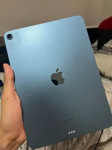 iPad Air 5°Geração - 64GB / + Capa com teclado (Zero)