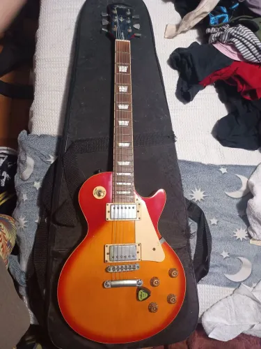 Guitarra Shelter Nashville Sunburst (estilo Les Paul)