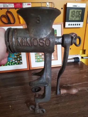 Moedor de Carne Mimoso (antigo funcionando perfeitamente)