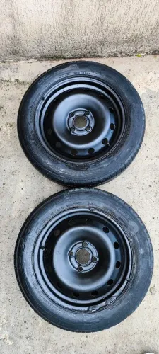 Par de Rodas de Ferro Renault Aro 15 Tala 7 + Pneus Montados e Cheios<br>