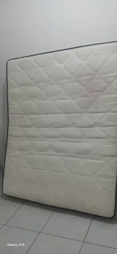 Estou vendendo um colchão de casal