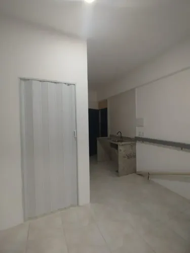 VENDO KITNET COM 01 SUITE COM 22M2 NA RUI BARBOSA CENTRO