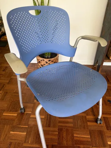 Cadeira Caper Studio Herman Miller
