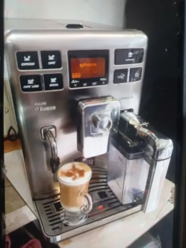Máquina de café saeco