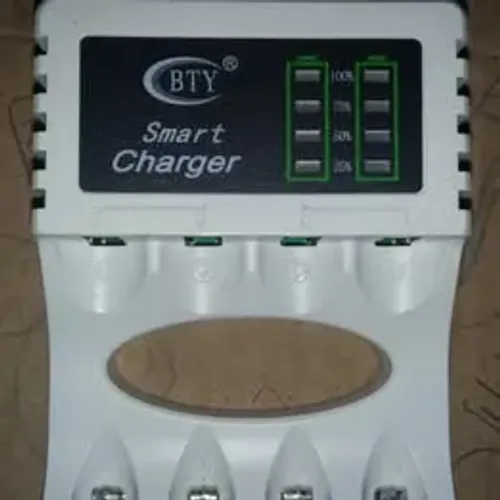 Carregador de Pilhas Smart BTY
