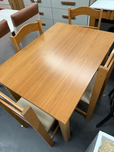 Mesa com 4 cadeiras - entrego Curitiba e região