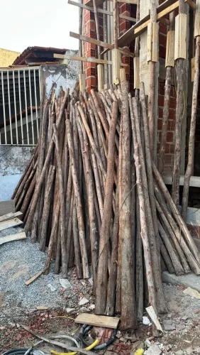 Pau de escora