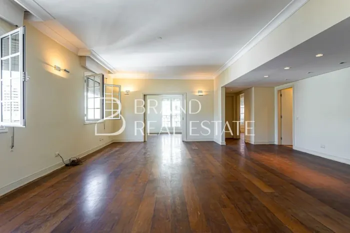 Apartamento de Alto Padrão no Jardim América ? 5 Dormitórios, 3 Suítes e 348 m²