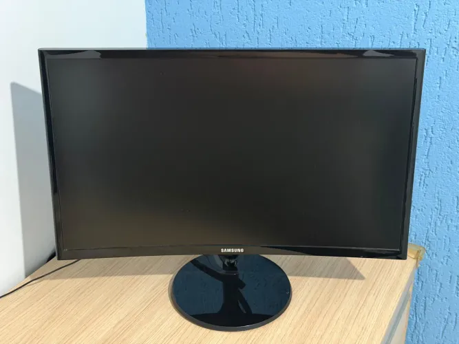 Monitor Curvo Samsung