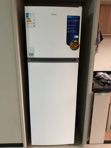 Geladeira Midea Duplex 294L - Excelente Estado | Apenas 1 Ano de Uso