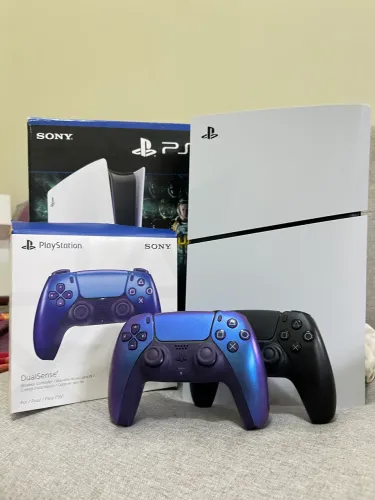 PS5 Slim Digital 825 GB + 2 Controles DualSense