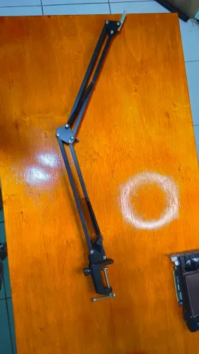 Braço articulado para microfone 