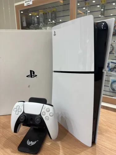 PS5 Slim Digital + 40 jogos incluídos - PlayStation 5 Slim